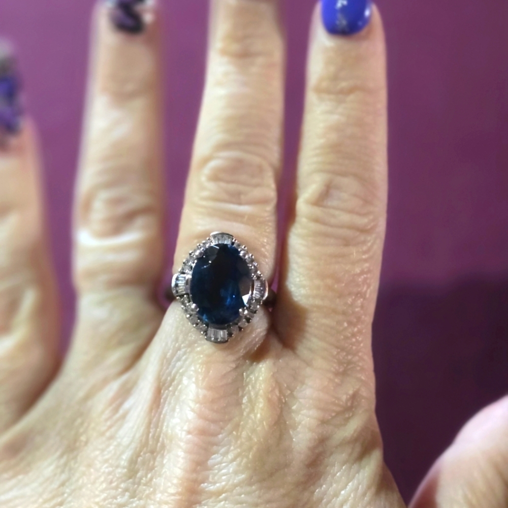Sterling Silver Blue Topaz Ring